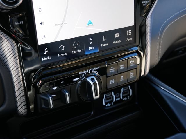 Used 2023 RAM 3500 Limited AWD/4WD image 21