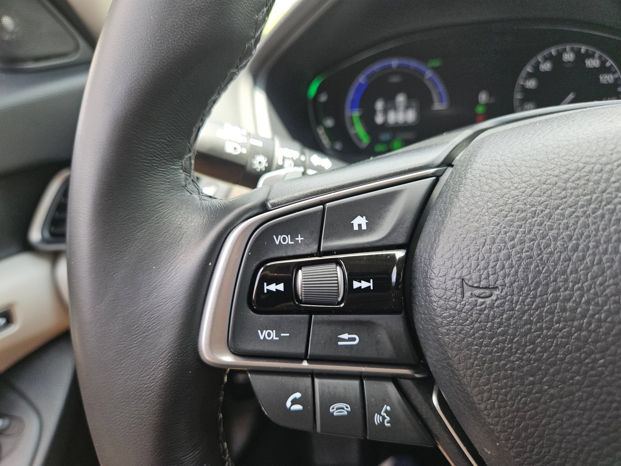 Certified 2022 Honda Accord Touring image 23