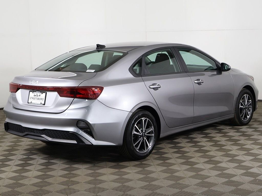 Used 2023 Kia Forte LXS FWD image 8