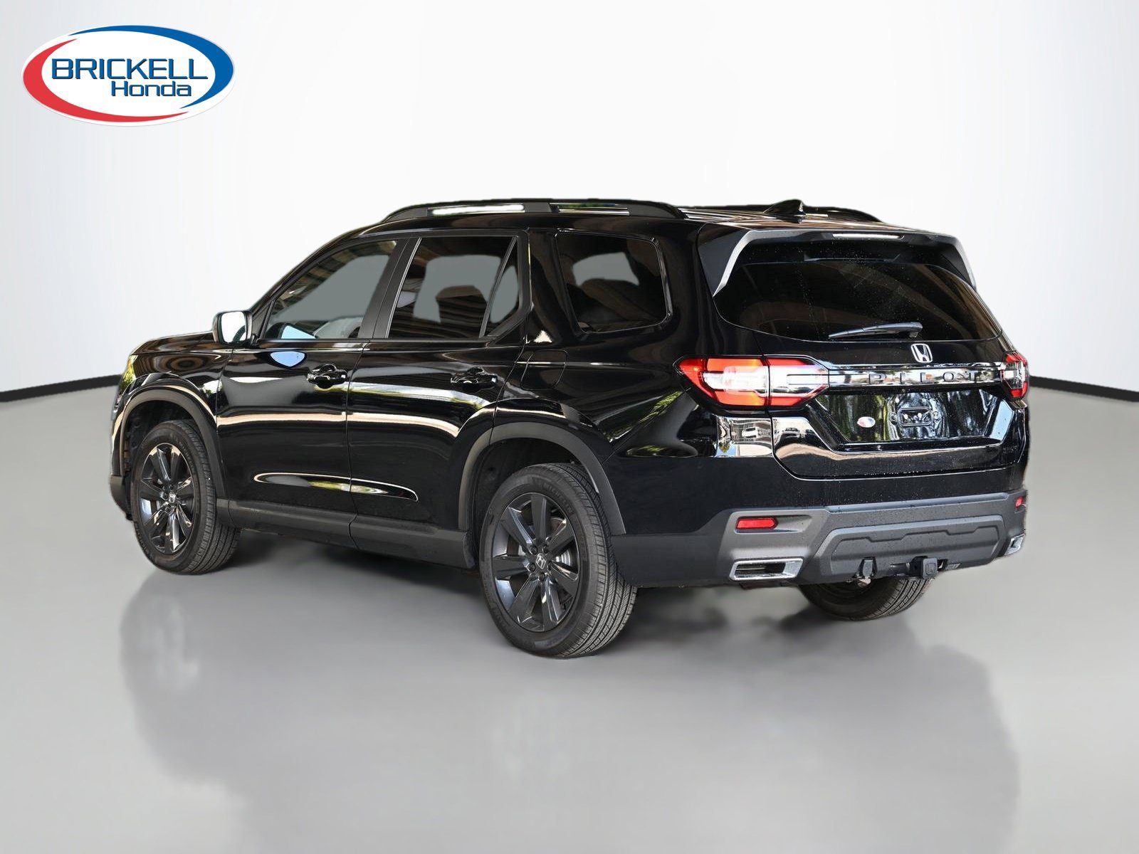 New 2026 Honda Pilot Sport image 7