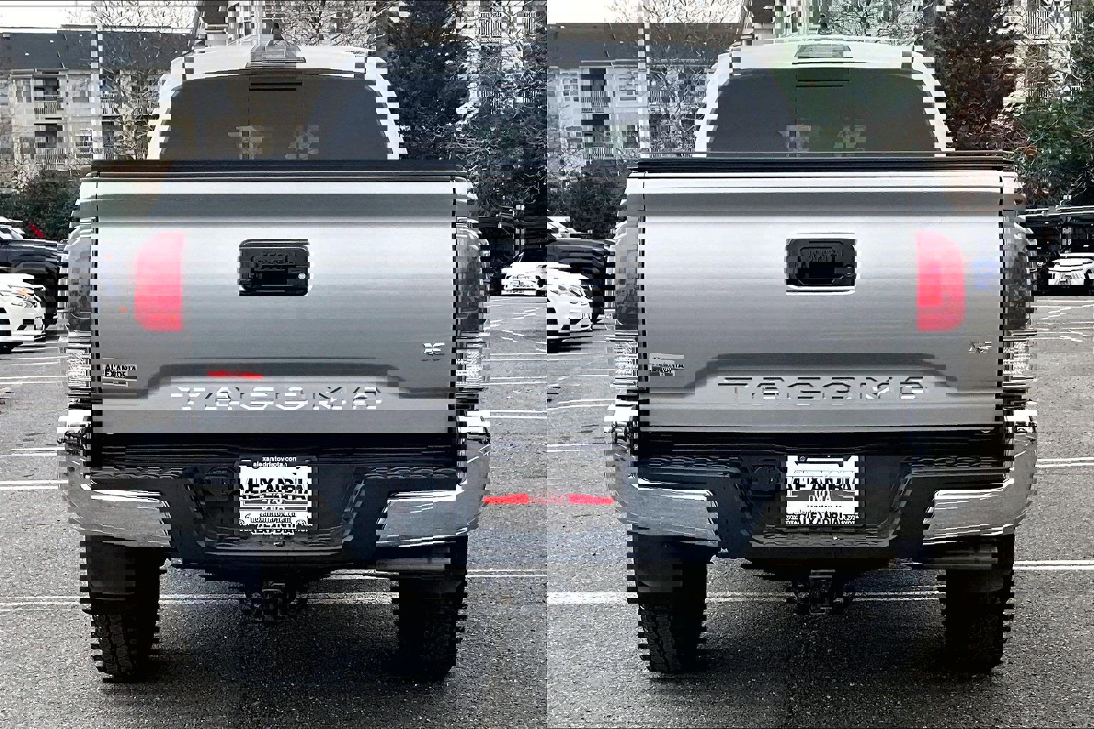 Used 2023 Toyota Tacoma TRD Off-Road image 4