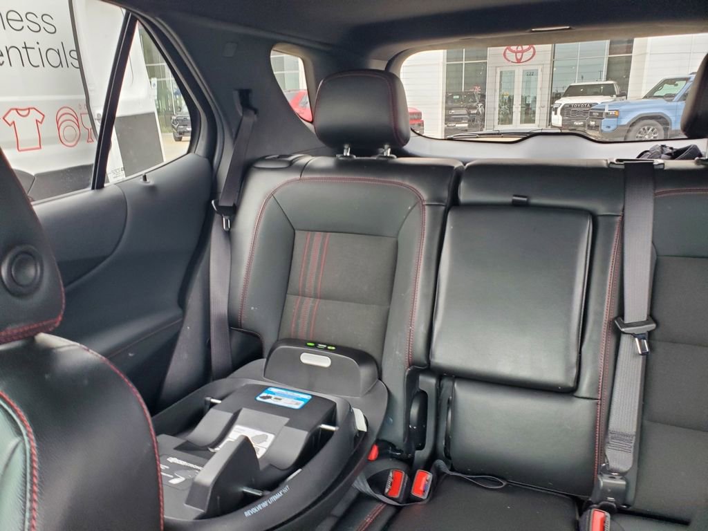 Used 2022 Chevrolet Equinox RS FWD image 14