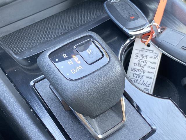 Used 2023 Nissan Rogue SV image 19