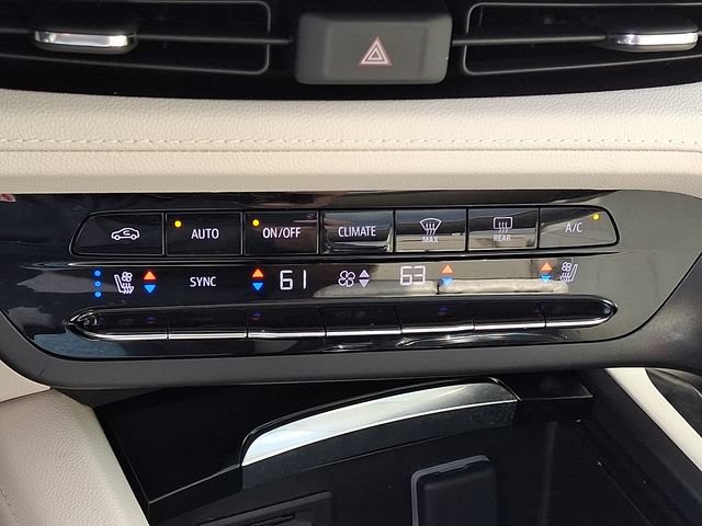 Used 2023 Buick Envision Avenir AWD/4WD image 16