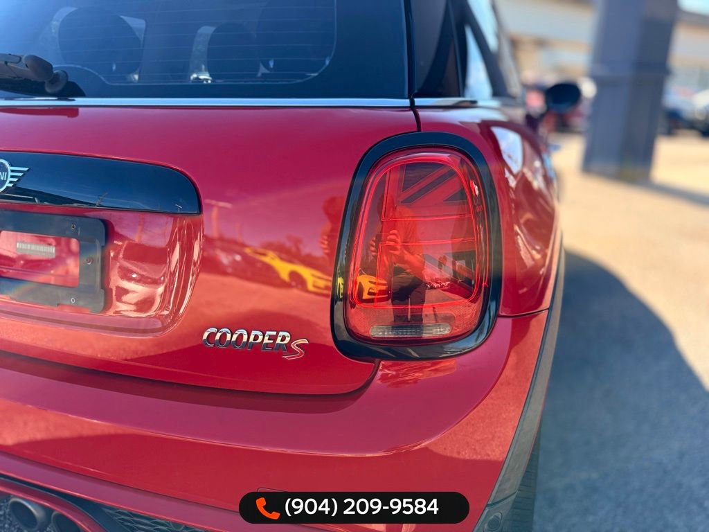 Used 2019 MINI Cooper S w/ Premium Package image 8