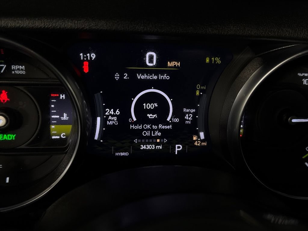 Used 2023 Jeep Wrangler Unlimited Sahara w/ Cold Weather Group AWD/4WD image 16