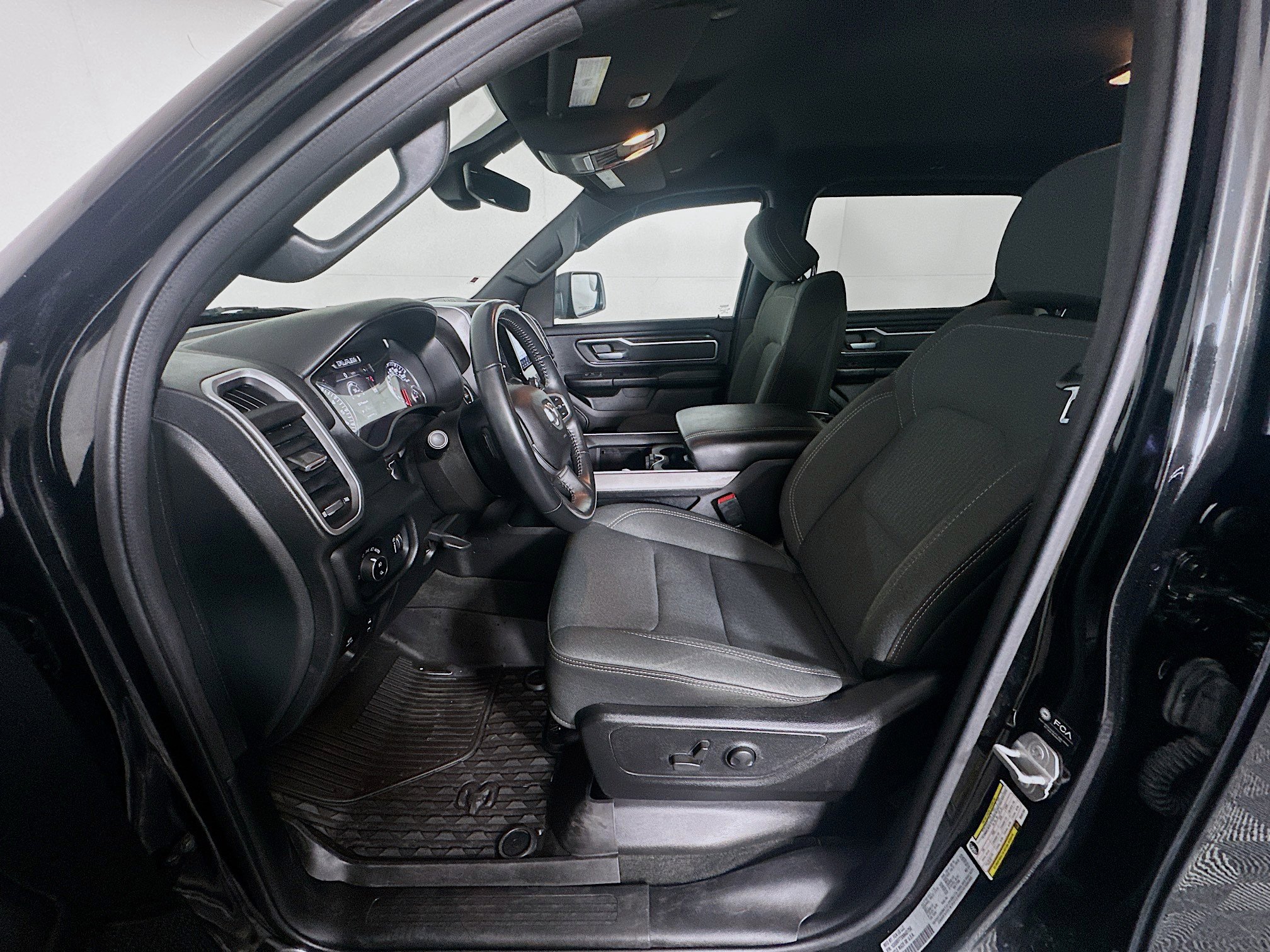 Used 2022 RAM 1500 Big Horn image 13