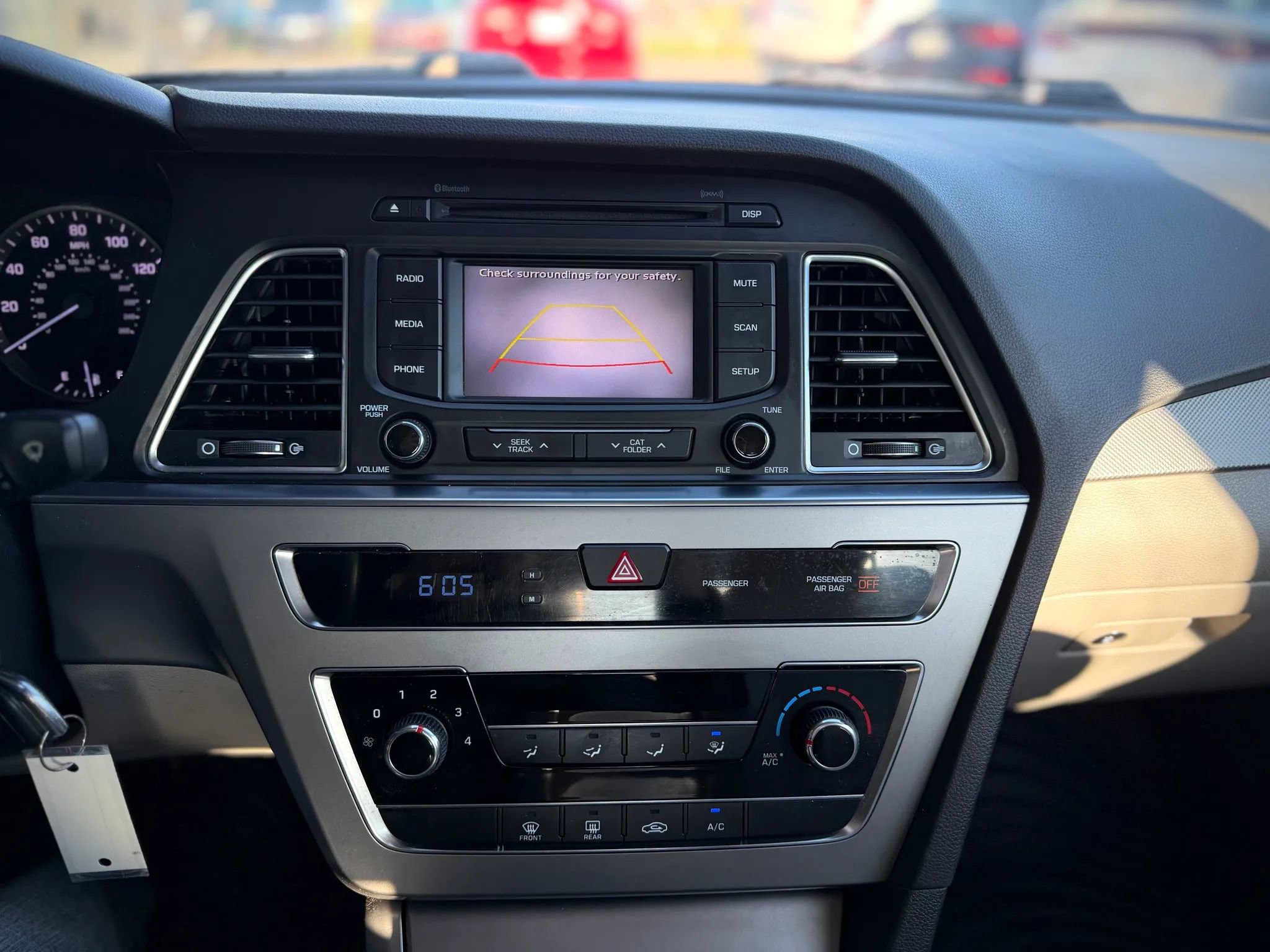 Used 2015 Hyundai Sonata SE w/ Option Group 09 FWD image 12