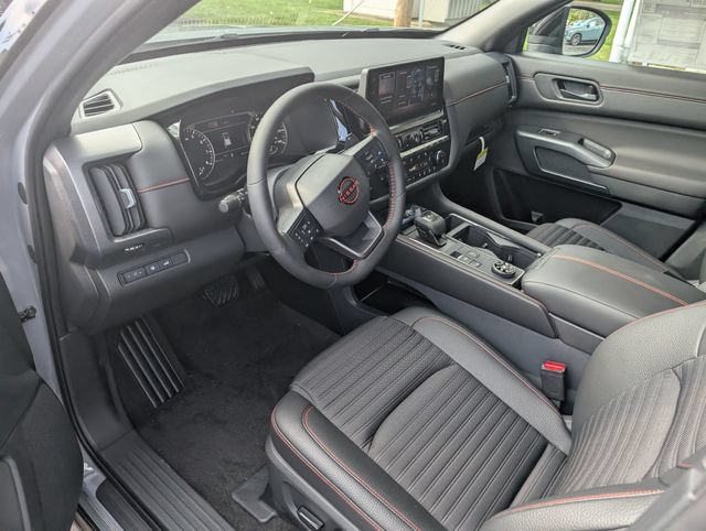 New 2026 Nissan Pathfinder Rock Creek w/ Rock Creek Premium Package AWD/4WD image 15