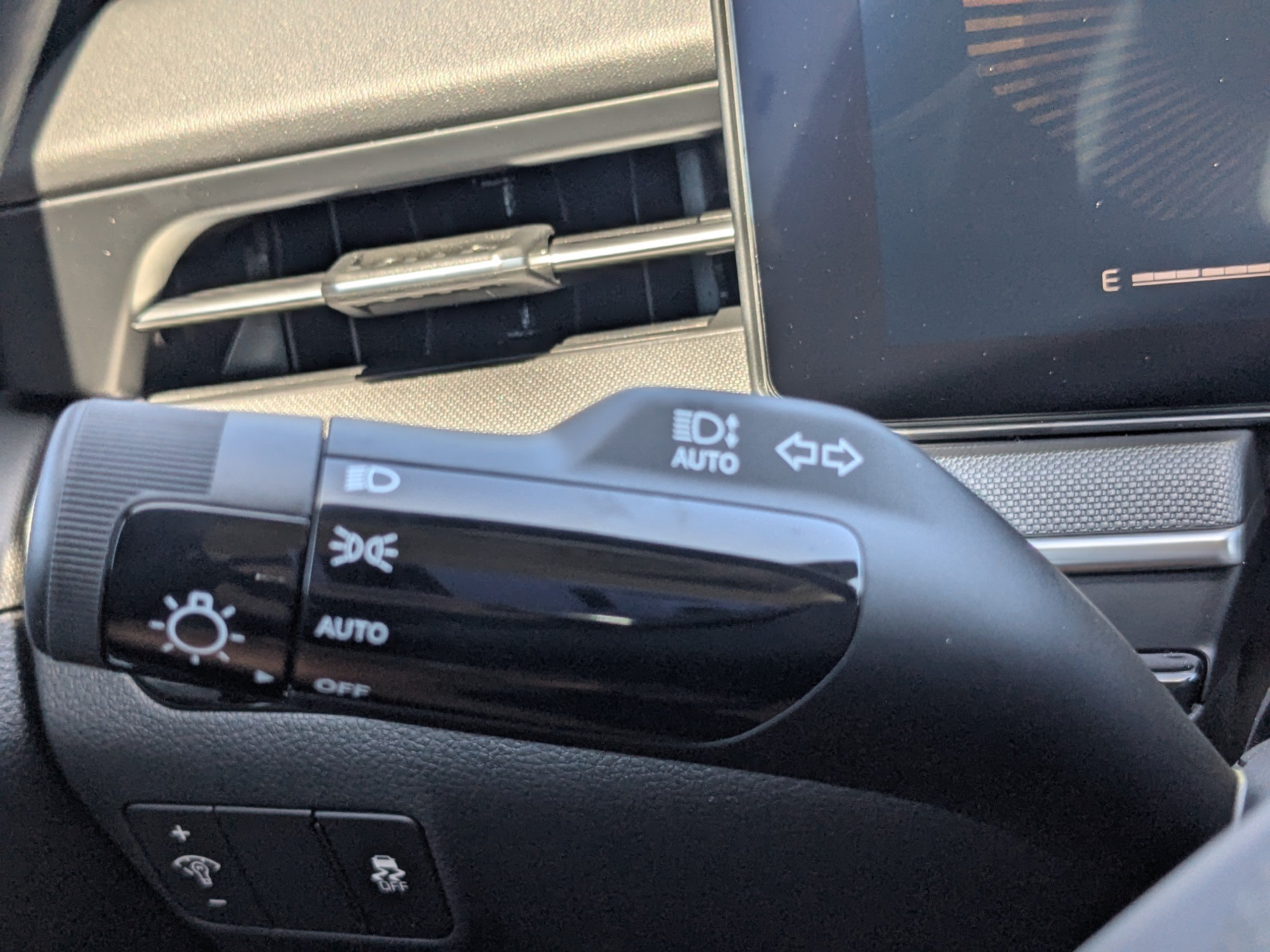 New 2026 Kia K5 LXS FWD image 30