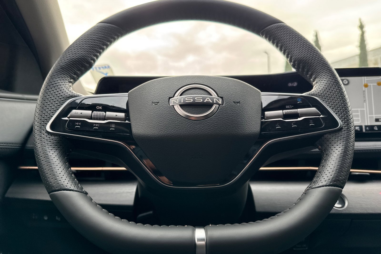 Certified 2024 Nissan Ariya FWD image 27