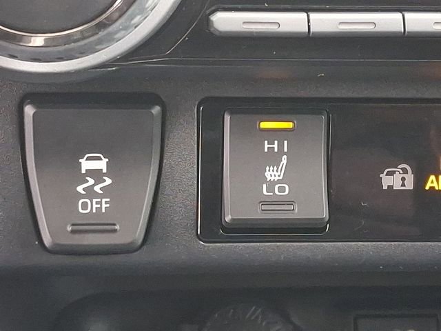 Used 2023 Toyota RAV4 XLE w/ Convenience Package image 24