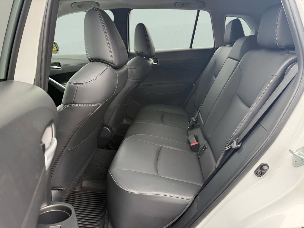 Used 2023 Toyota Corolla Cross XLE w/ Convenience Package AWD/4WD image 10