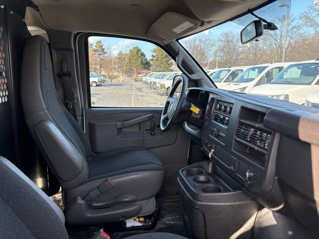 Used 2024 GMC Savana 2500 w/ Driver Convenience Package image 22