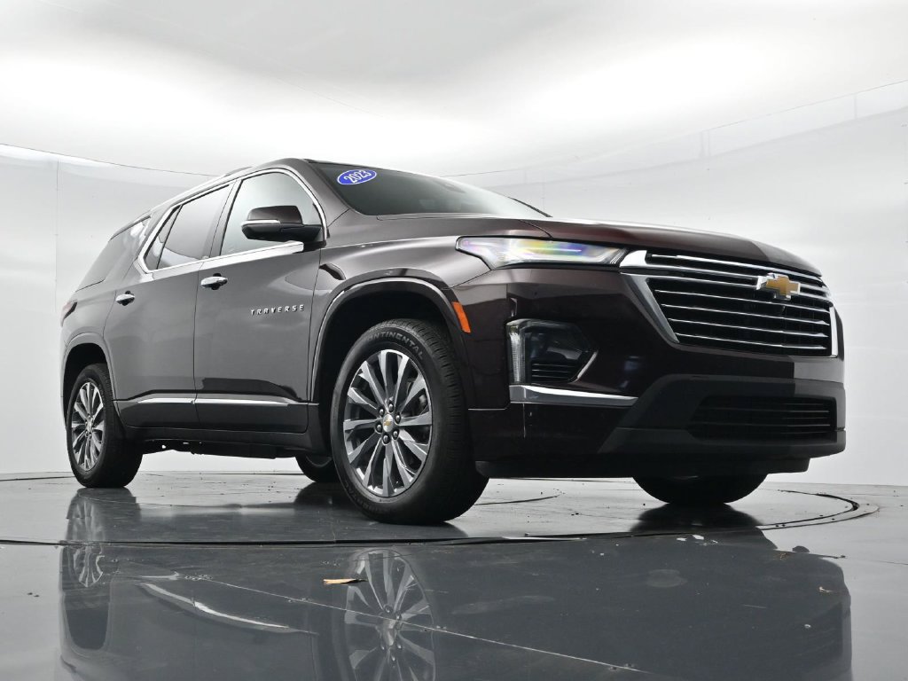 Used 2023 Chevrolet Traverse Premier FWD image 28