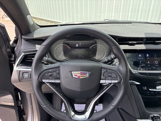 Used 2022 Cadillac XT6 Premium Luxury image 30