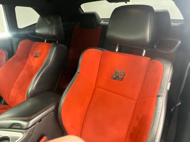 Used 2022 Dodge Challenger R/T Scat Pack RWD image 5