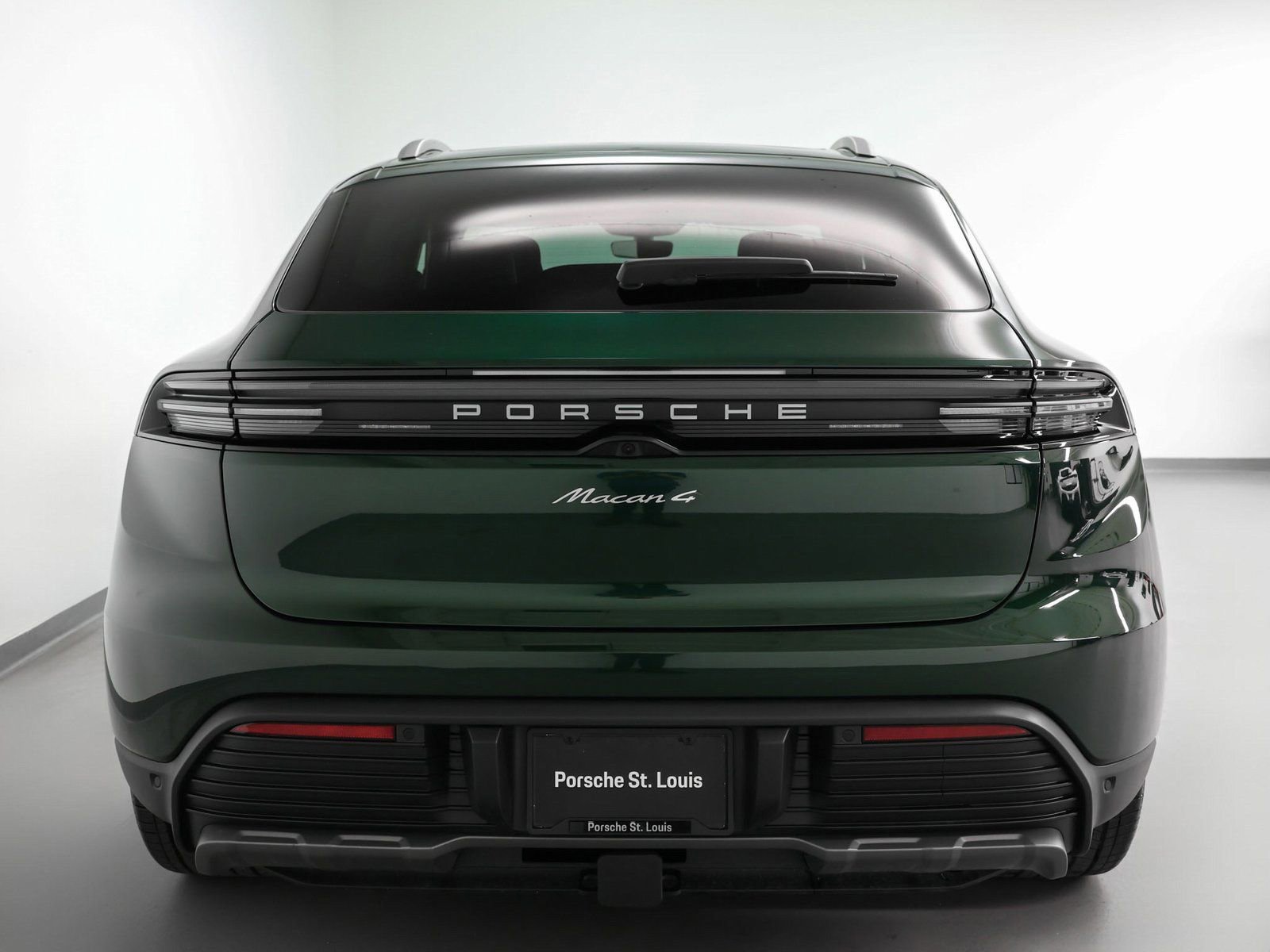 New 2025 Porsche Macan 4 Electric image 11