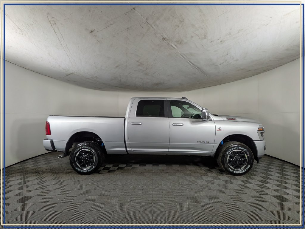 New 2026 RAM 2500 Laramie AWD/4WD image 6