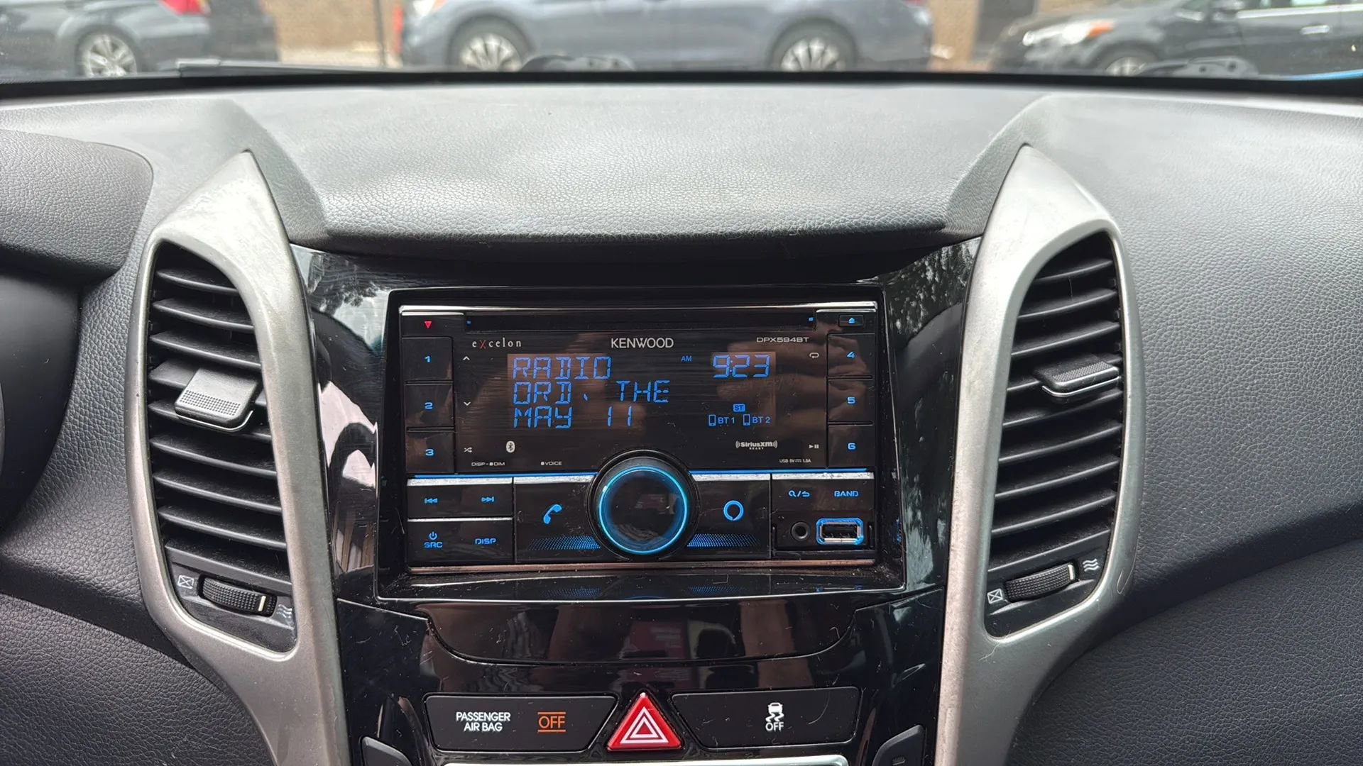 Used 2017 Hyundai Elantra GT FWD image 34