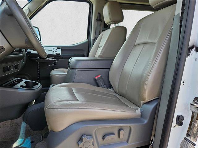 Used 2019 Nissan NV 3500 SL RWD image 12