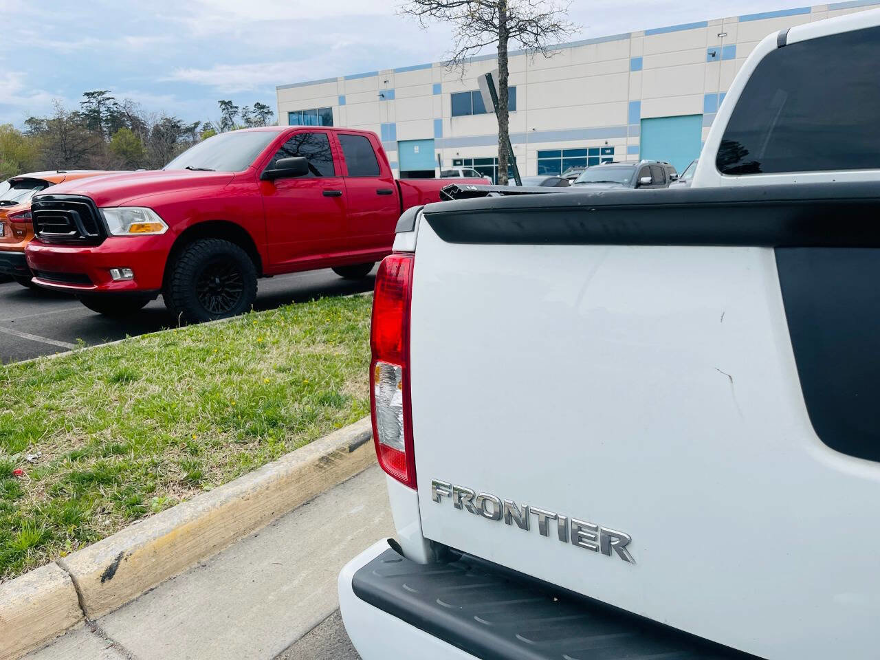 Used 2017 Nissan Frontier S w/ S Work Truck Package (4X4) image 10