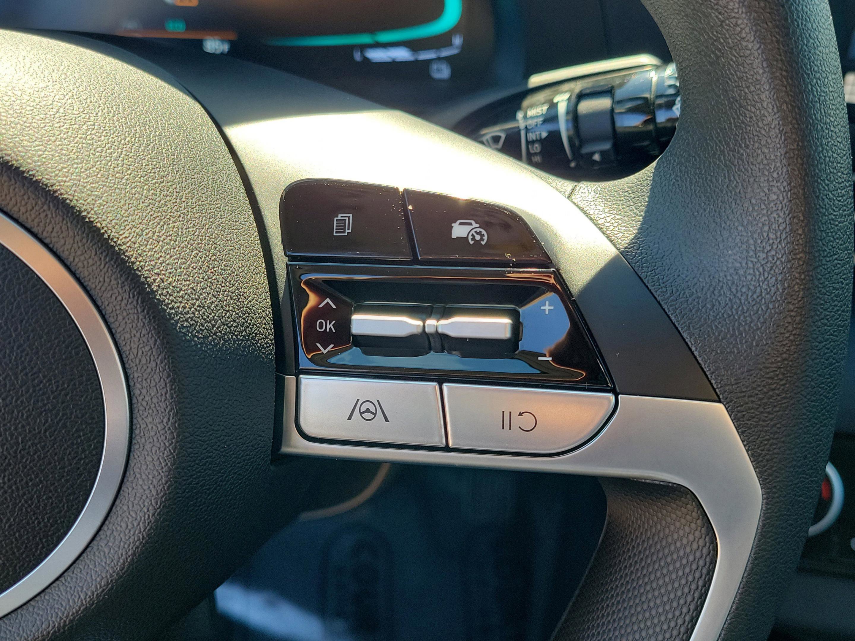 New 2026 Hyundai Elantra Blue image 25