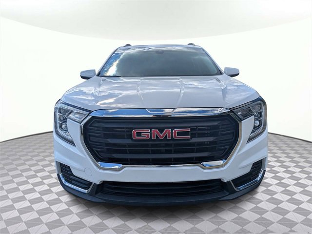 Used 2023 GMC Terrain SLE w/ Driver Convenience Package image 8