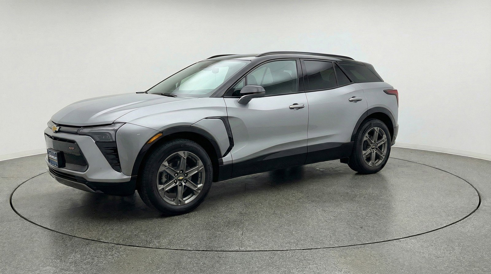 Used 2025 Chevrolet Blazer LT image 3
