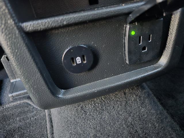 Used 2024 Ford Edge Titanium image 25