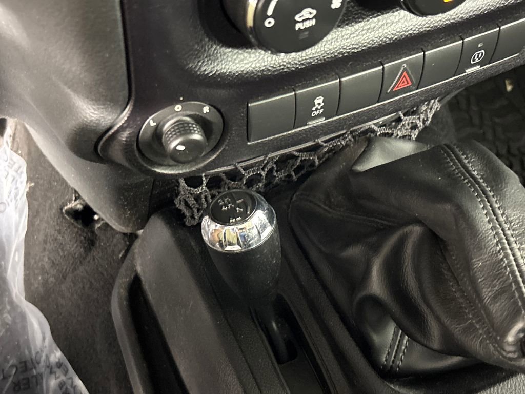 Used 2016 Jeep Wrangler Unlimited Sahara w/ Connectivity Group image 21