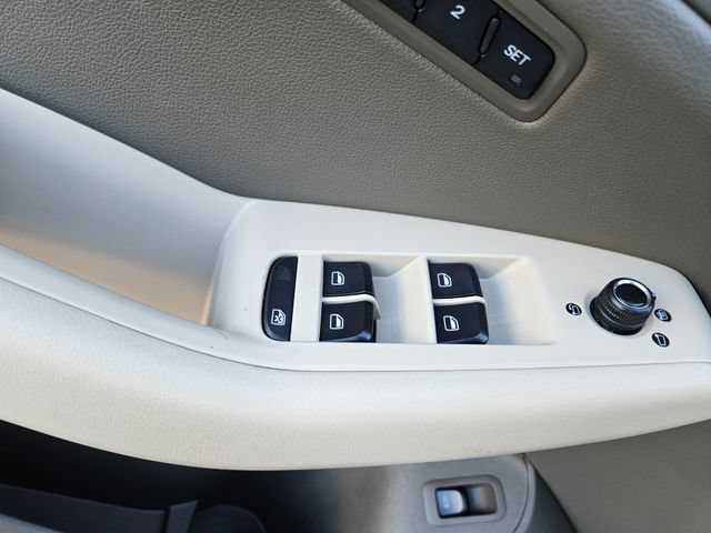 Used 2011 Audi Q5 2.0T Premium Plus AWD/4WD image 21