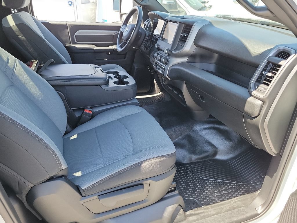 New 2024 RAM 5500 Tradesman RWD image 8