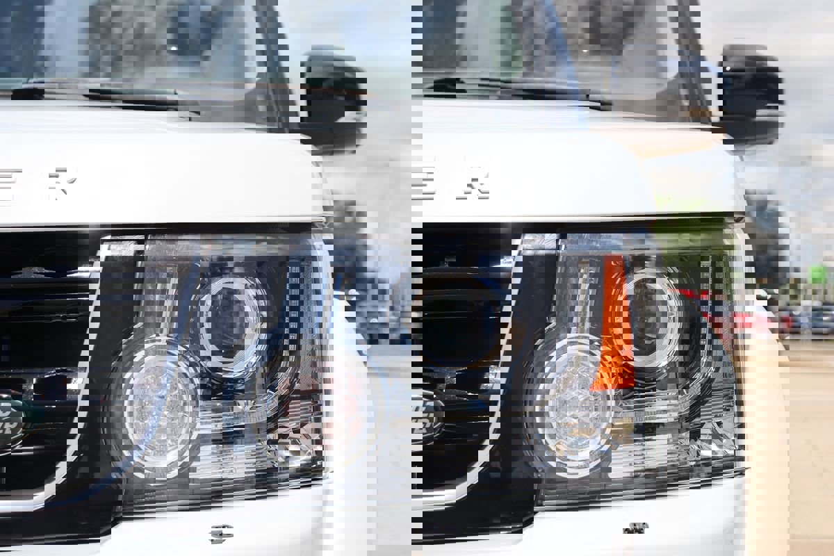 Used 2016 Land Rover LR4 HSE LUX image 6