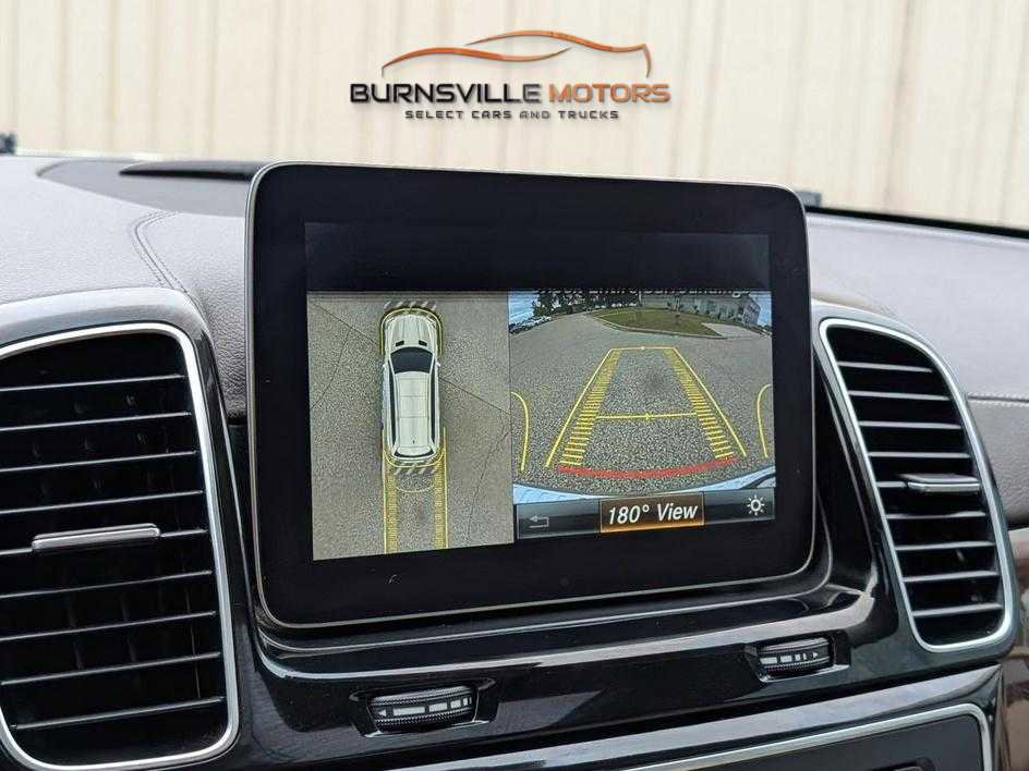Used 2017 Mercedes-Benz GLS 450 4MATIC image 31