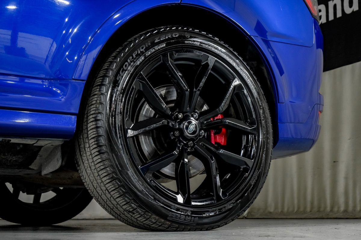 Used 2022 Land Rover Range Rover Sport SVR Carbon Edition image 52