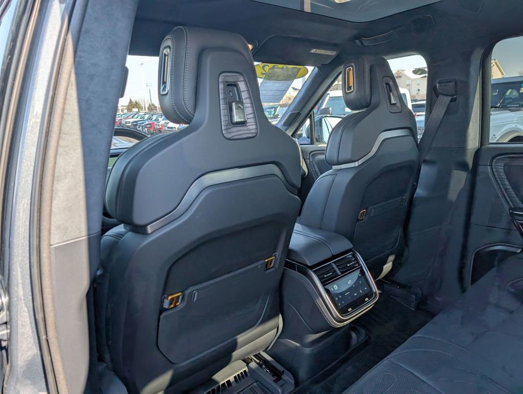 Used 2022 Rivian R1T Adventure image 37