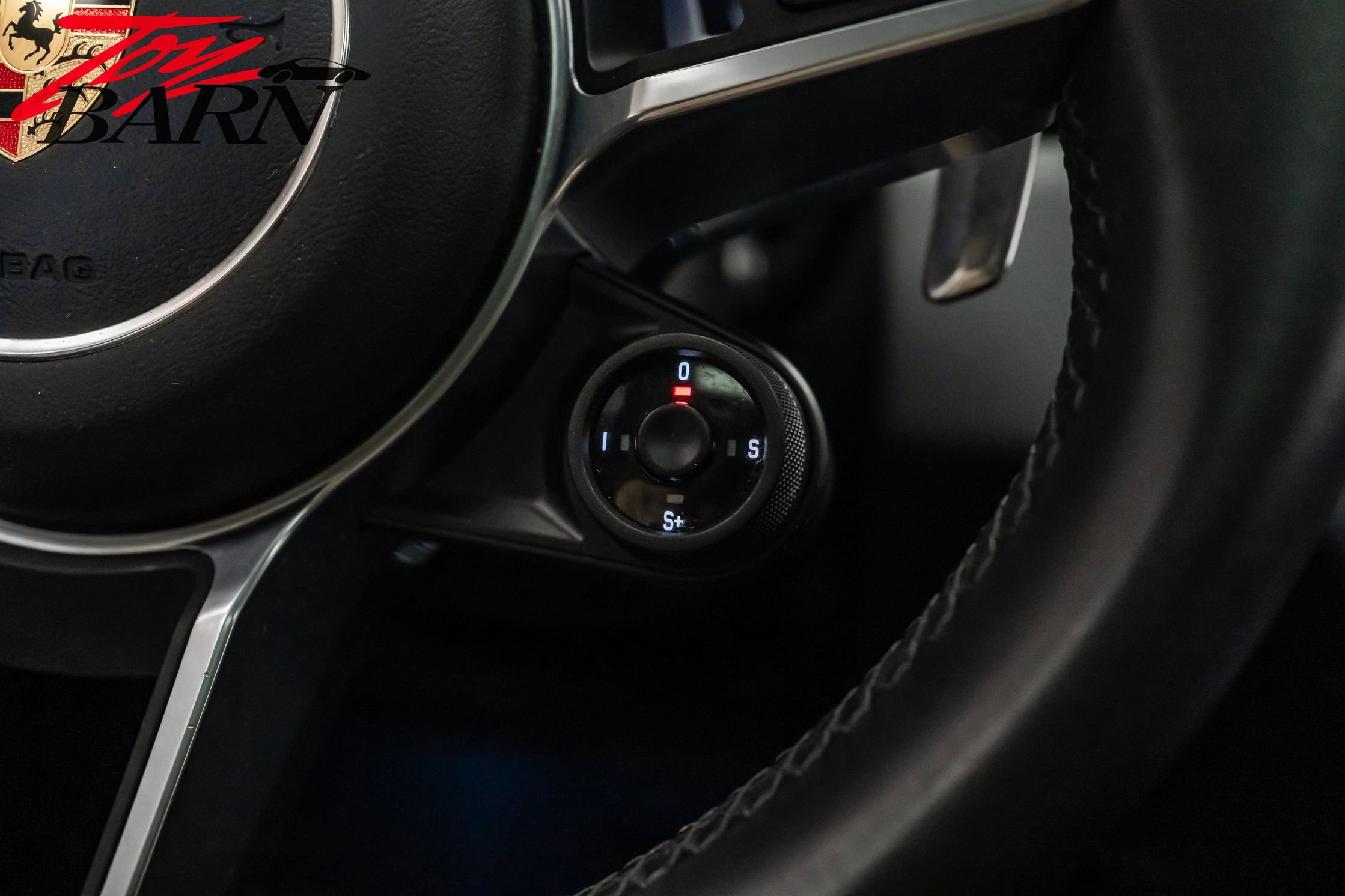 Used 2023 Porsche Cayenne Platinum Edition image 34