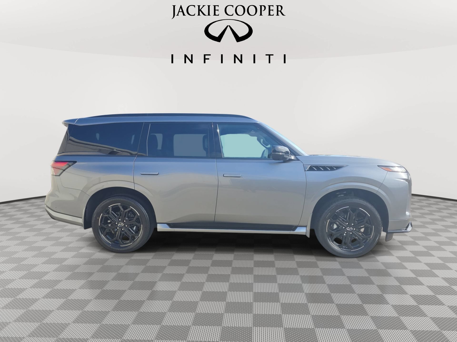 New 2026 INFINITI QX80 4WD image 4
