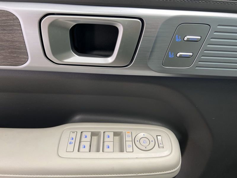 Used 2024 Hyundai Santa Fe Limited AWD/4WD image 21
