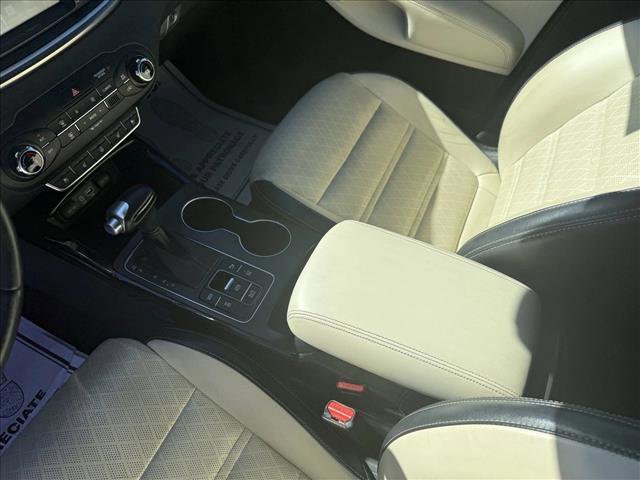 Used 2017 Kia Sorento SX image 15