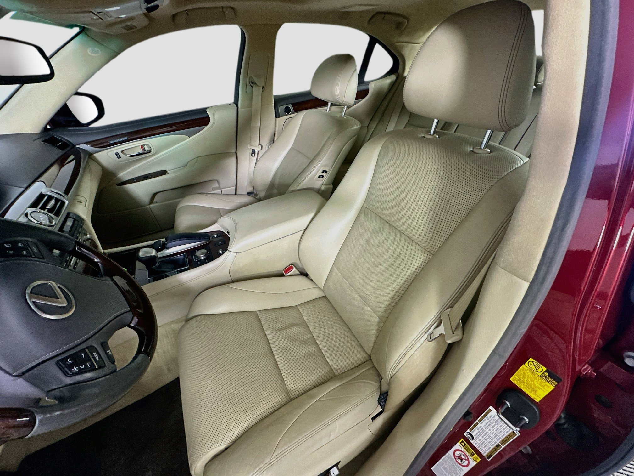 Used 2013 Lexus LS 460 w/ Comfort Pkg RWD image 13