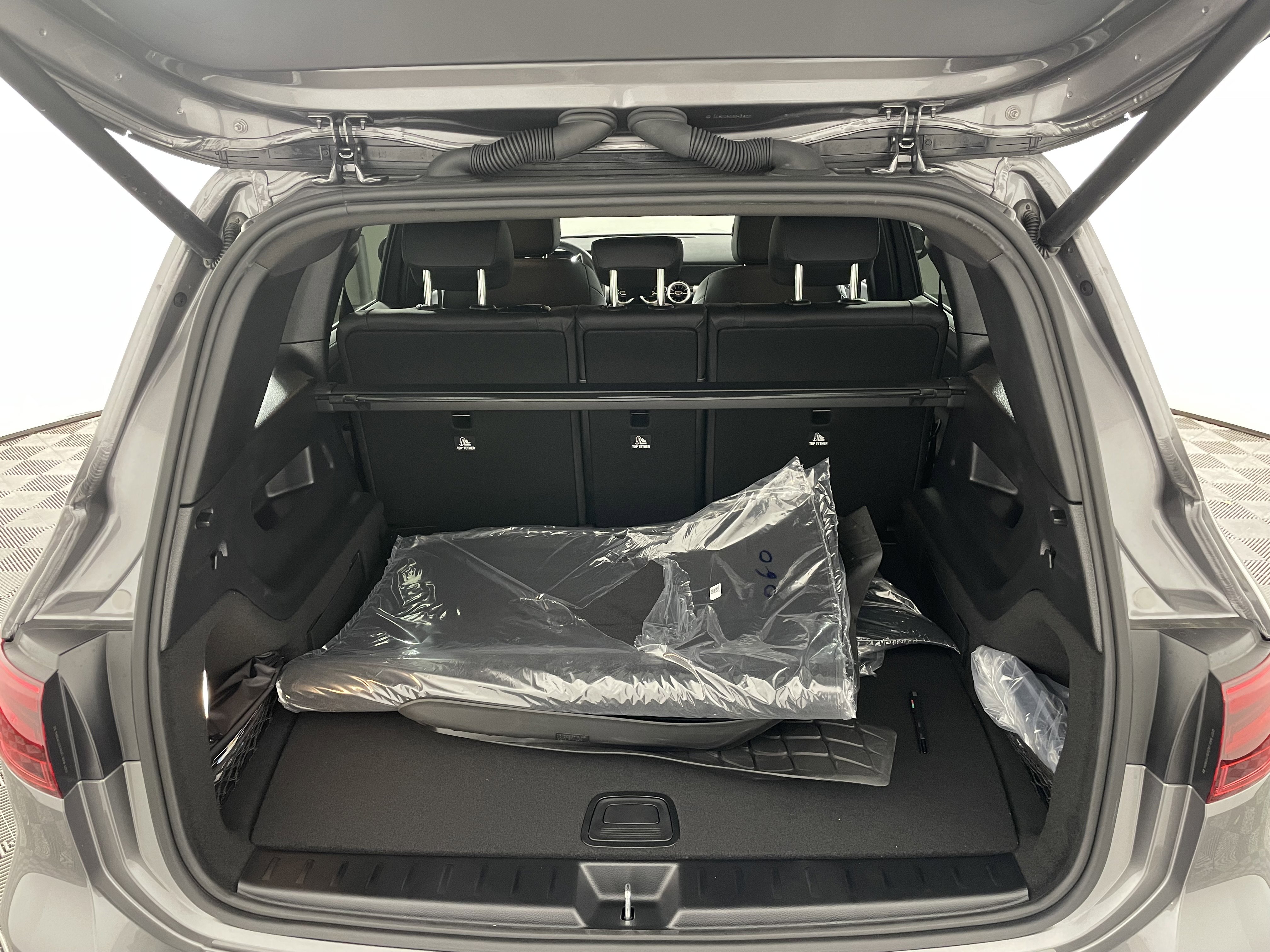 New 2026 Mercedes-Benz GLB 250 4MATIC image 19