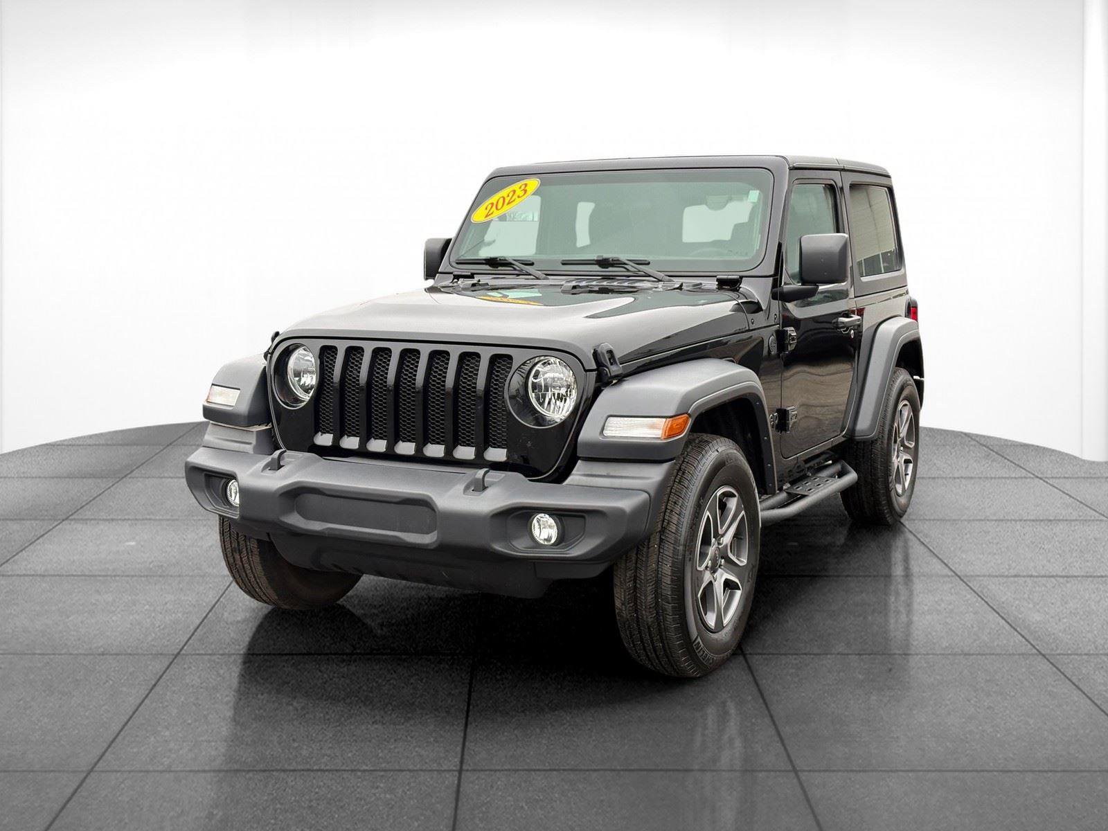 Used 2023 Jeep Wrangler Sport S image 3