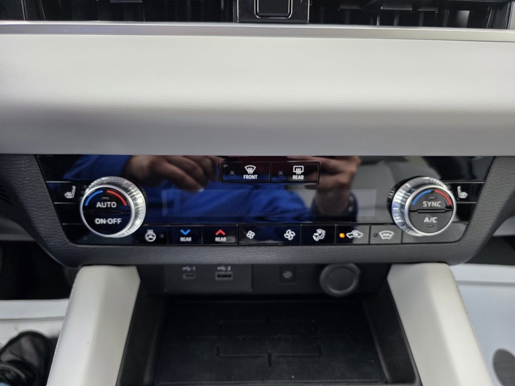 Used 2024 Mitsubishi Outlander SEL image 15