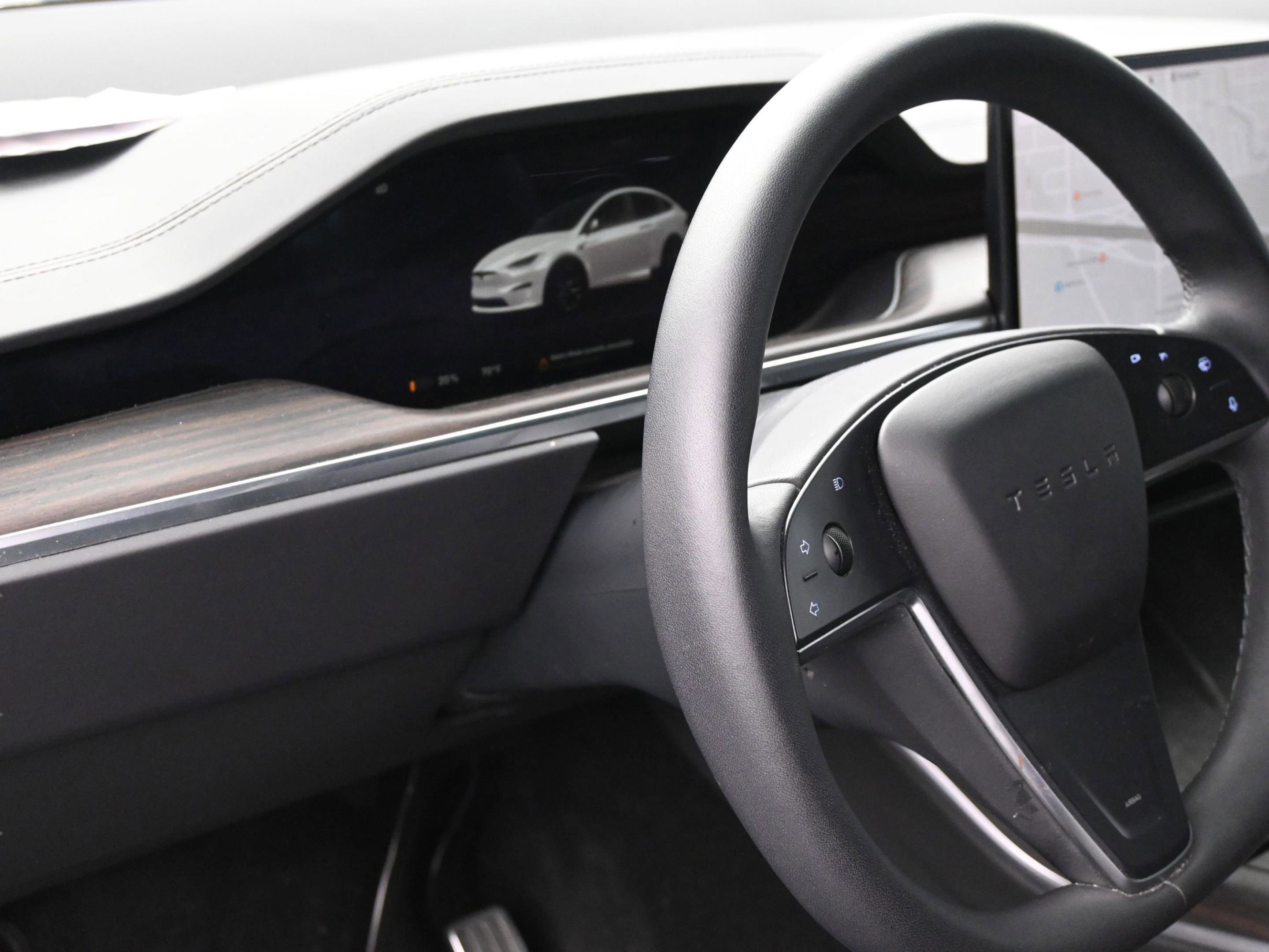 Used 2024 Tesla Model X image 22