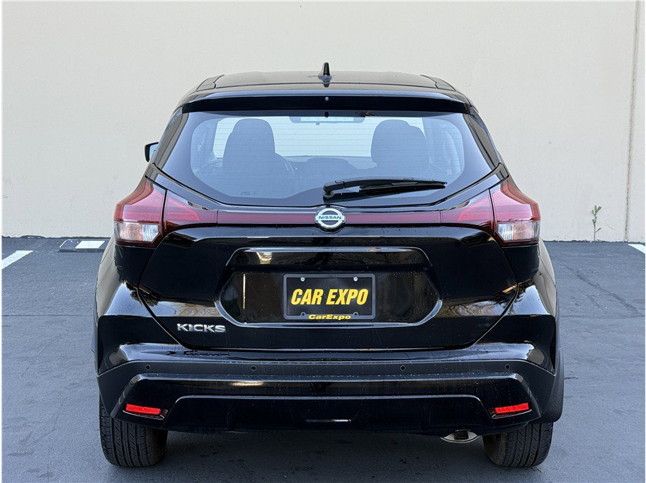 Used 2021 Nissan Kicks S image 25