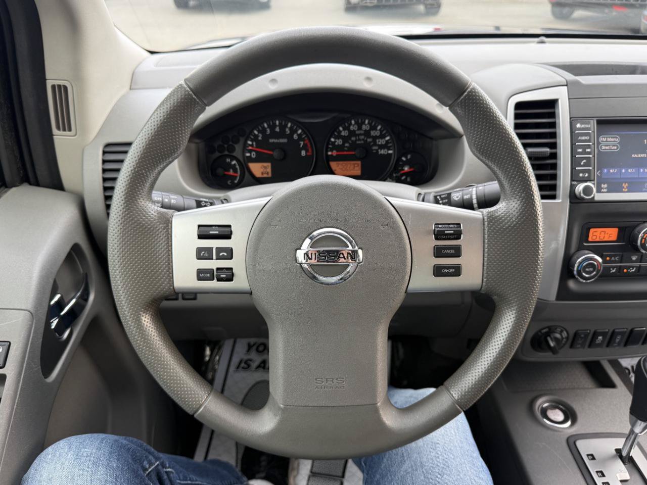 Used 2020 Nissan Frontier SV w/ Midnight Edition Floor Mats AWD/4WD image 14