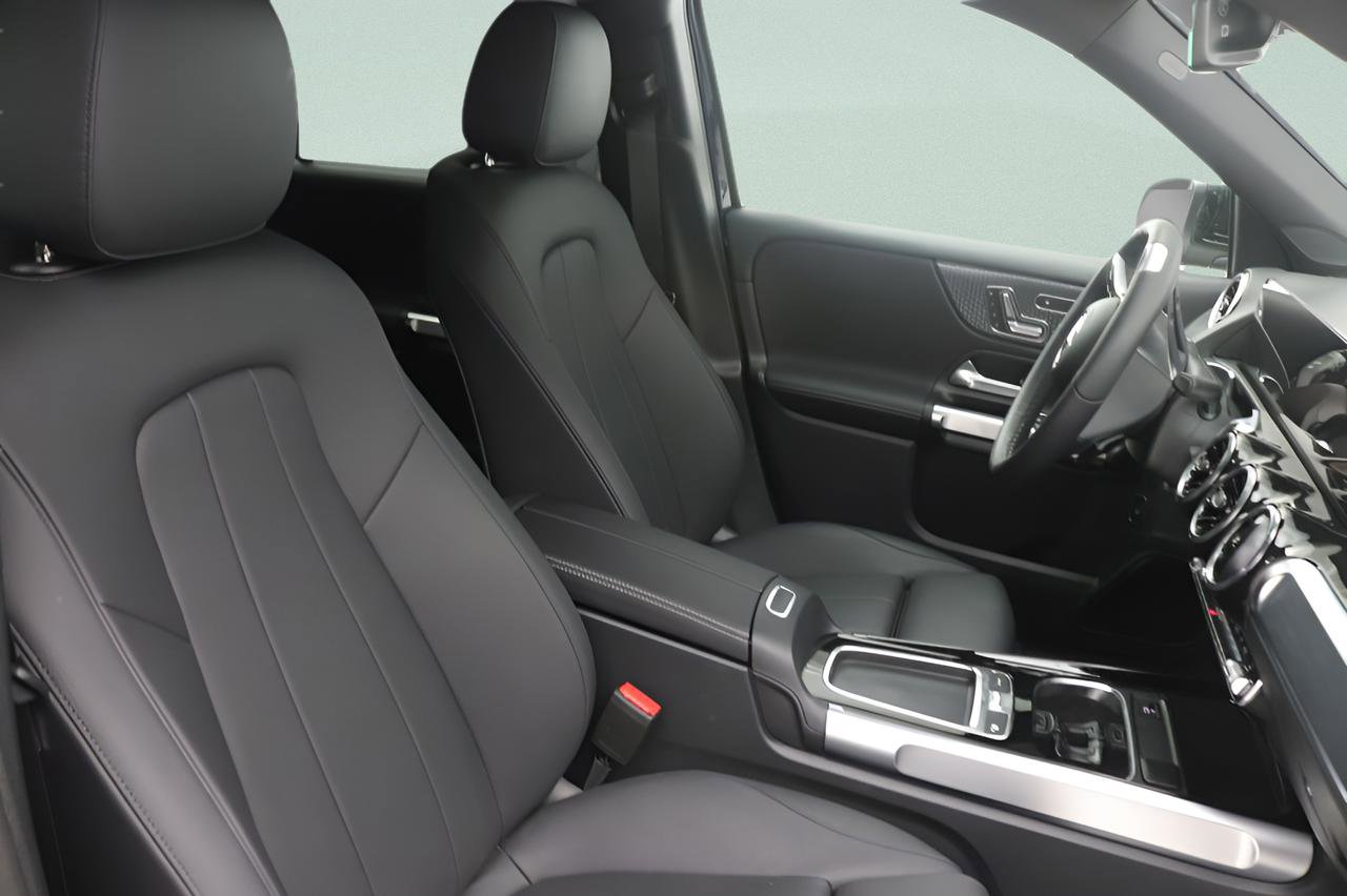 Certified 2026 Mercedes-Benz GLB 250 image 26