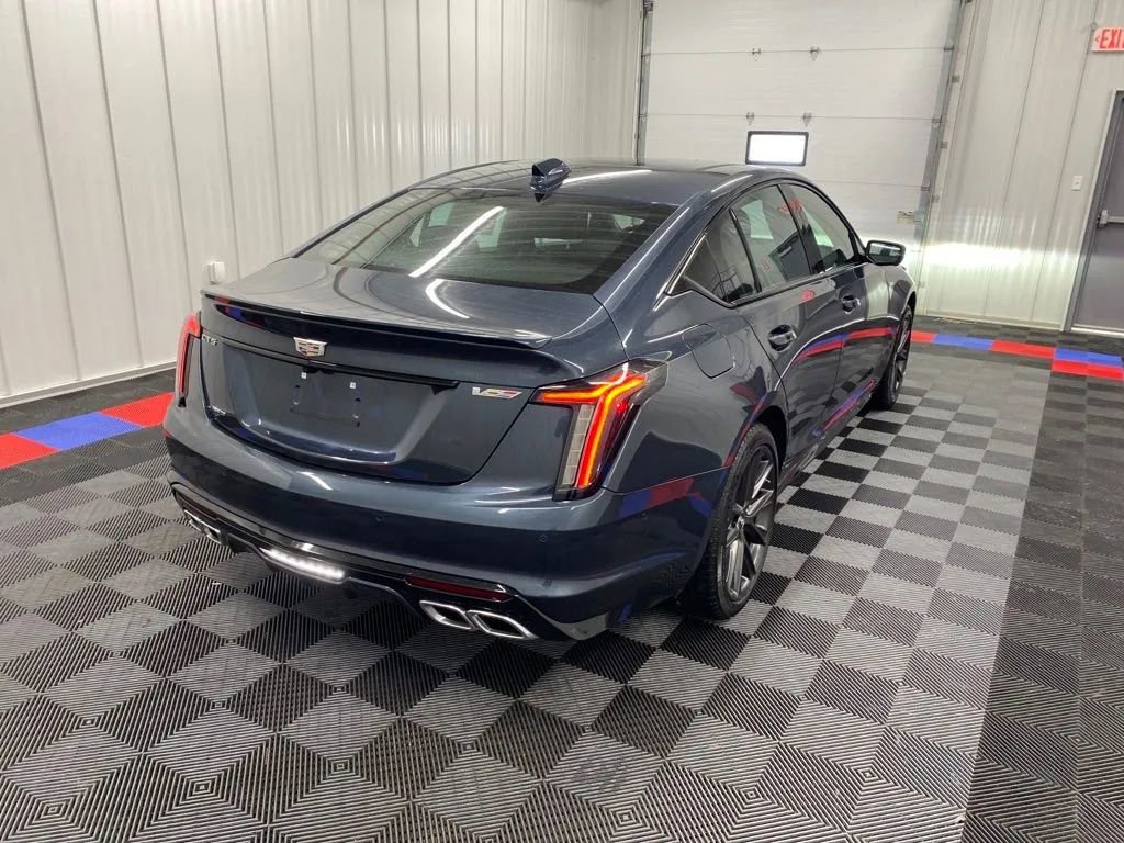 Used 2025 Cadillac CT5 V image 4